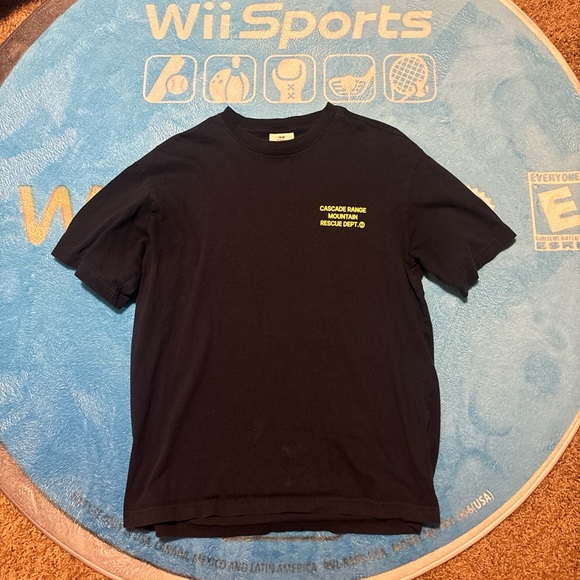 Medium H&M Mountain Rescue Graphic Tee - Picture 1 of 4